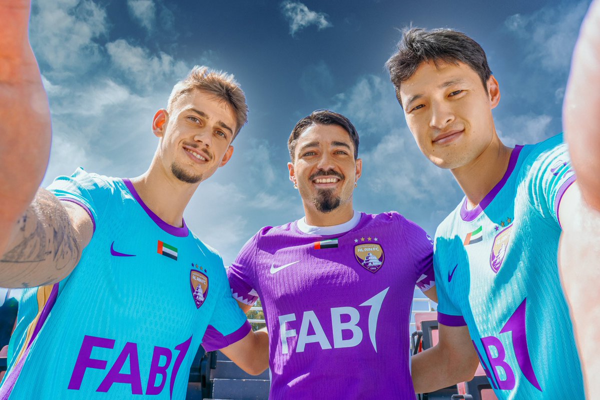 mnbralainfc's tweet image. 📸 – جلسة تصويرية للاعبي الفريق بقمصان الموسم الجديد 🟣🤩