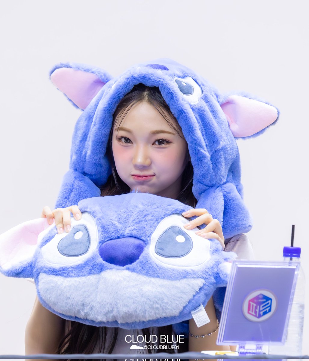 Cloudblue01's tweet image. 250727 KIIRAS
키라스 퍼스트뮤직 Fan sign
로아
#키라스 #KIIRAS #로아 #ROAH