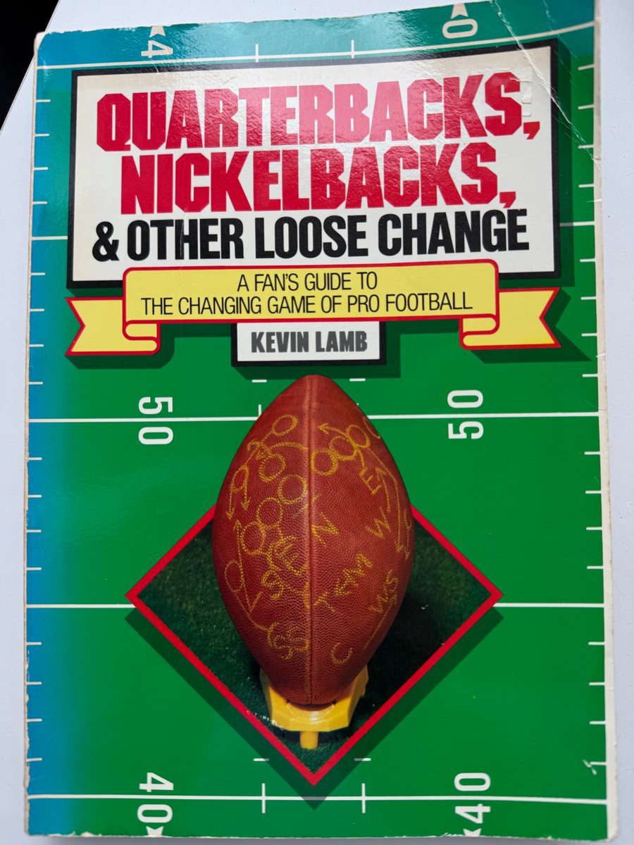 Pigskin_Books's tweet image. New addition to the collection. I've wanted a copy for a while and managed to nab this one, which is in ok condition. Anybody read it?
#FootballBooks #NFLBooks