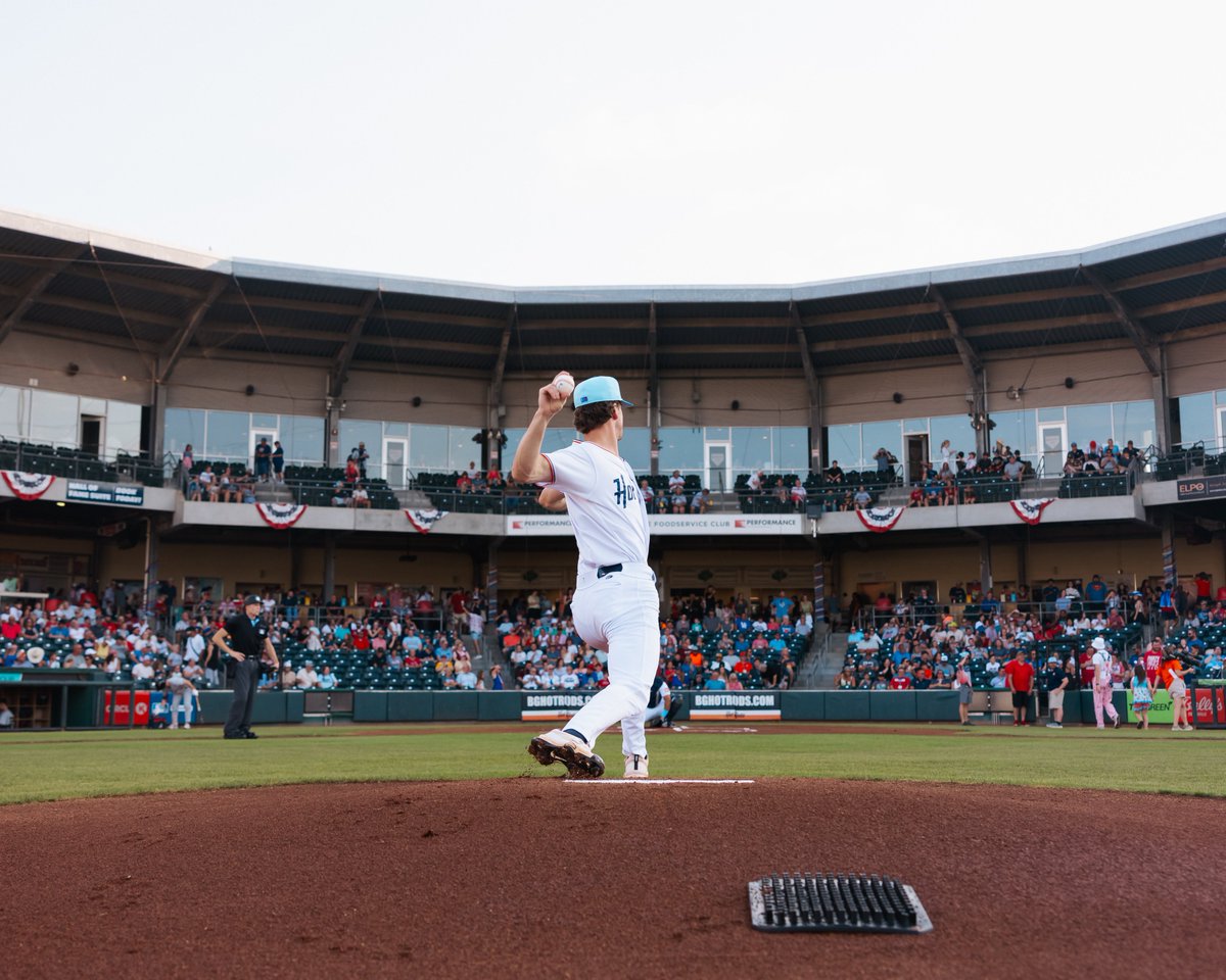 Control is 🔑

The <a href="/BGHotRods/">Bowling Green Hot Rods</a> staff has walked the least batters in the MiLB full-season circuit, walking 235 over 805.2 IP. 

Starters have been locked in:

- M. Johnson, 9 BB (103.0 IP)
- T. Nichols, 21 BB (91.2 IP)
- G. Gill Hill, 24 BB (97.2 IP)
- G. Edwards, 25 BB (85.1 IP)