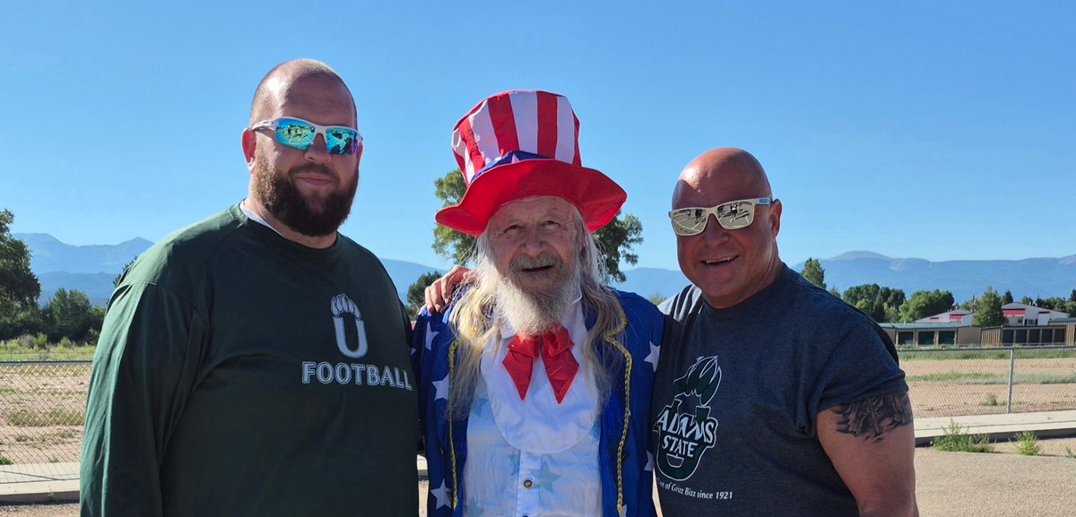 We had a great time being part of the San Luis parade. Beautiful town with great people. It’s the oldest town in Colorado!  WE.US.OUR