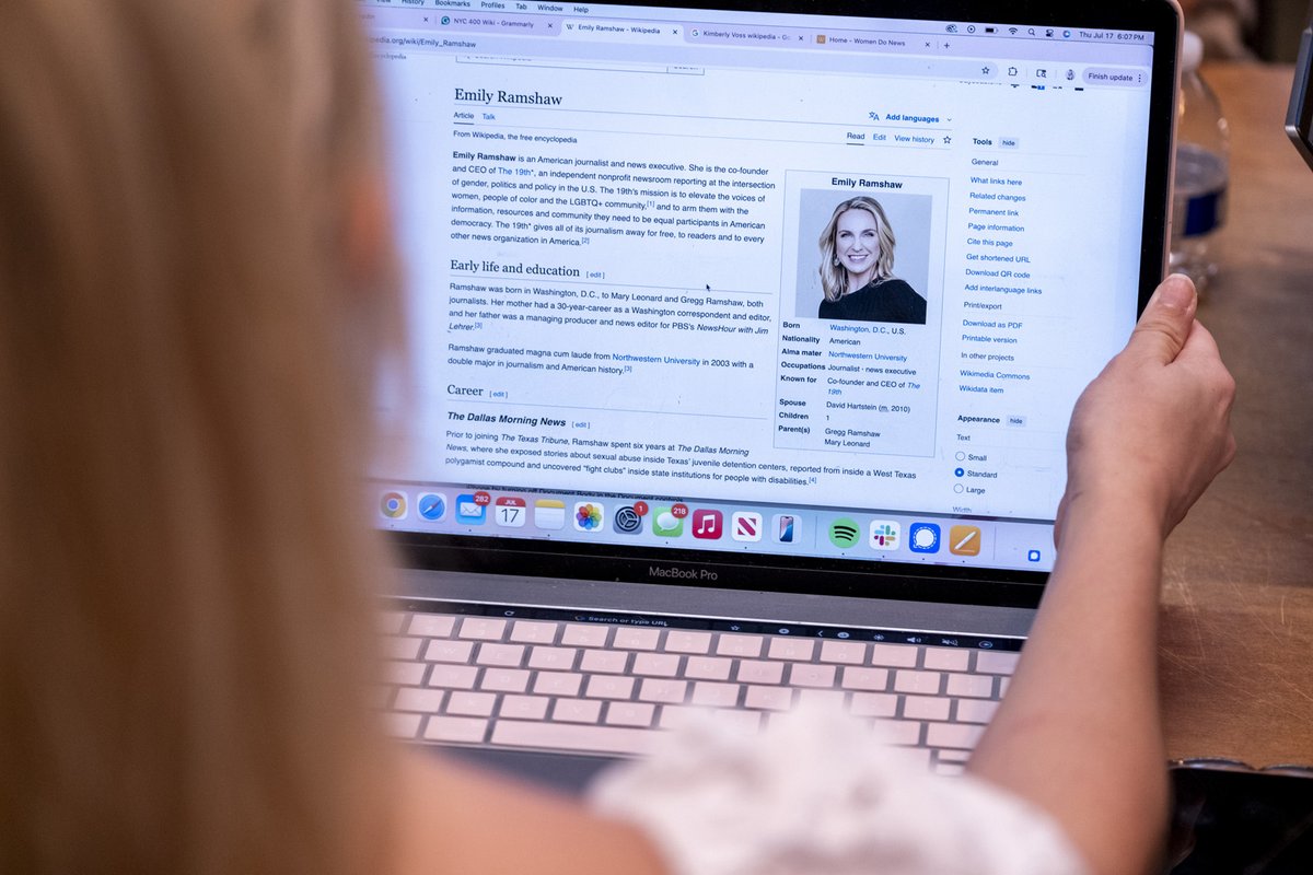 WikimediaNYC's tweet image. Since 2020 only about 15% of Wikipedia editors identify as women! This affects the number of Wikipedia articles about women and non-binary journalists. Earlier this month, we worked with @womendonews to help close that gender gap 💻 Participants helped edit and create new…