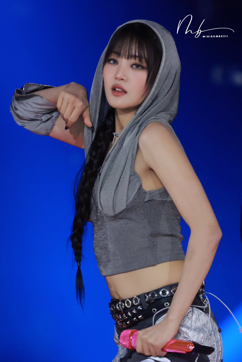 minibomb0311's tweet image. 250727 민니 ❤️❤️❤️
Sexy girl❤️❤️❤️
#IDLE #GIDLE #여자아이들 #아이들 #민니 #MINNIE #มินนี่