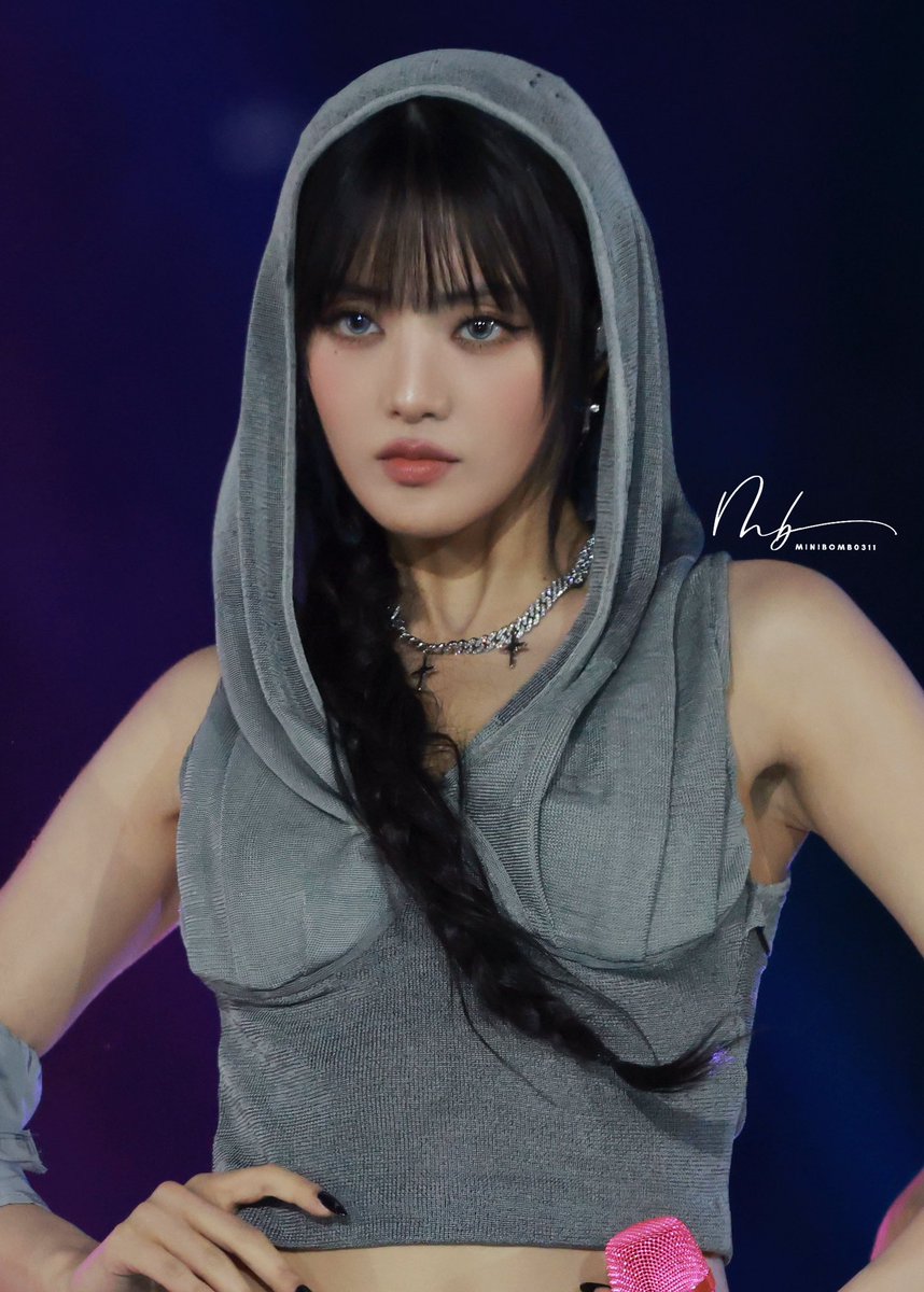 minibomb0311's tweet image. 250727 민니 ❤️❤️❤️
Sexy girl❤️❤️❤️
#IDLE #GIDLE #여자아이들 #아이들 #민니 #MINNIE #มินนี่