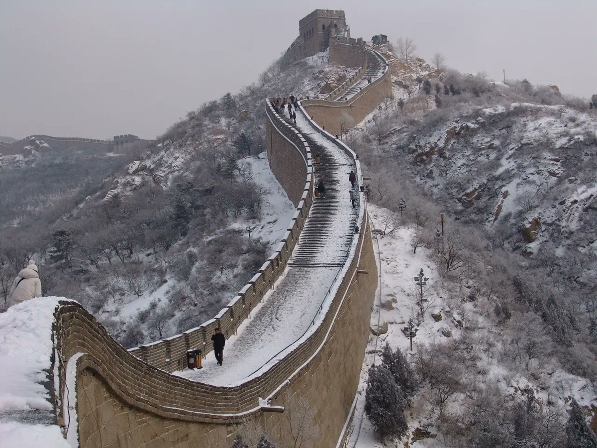 The Great Wall of China under the Snow. 

#ChinaTravel #BestOfTara