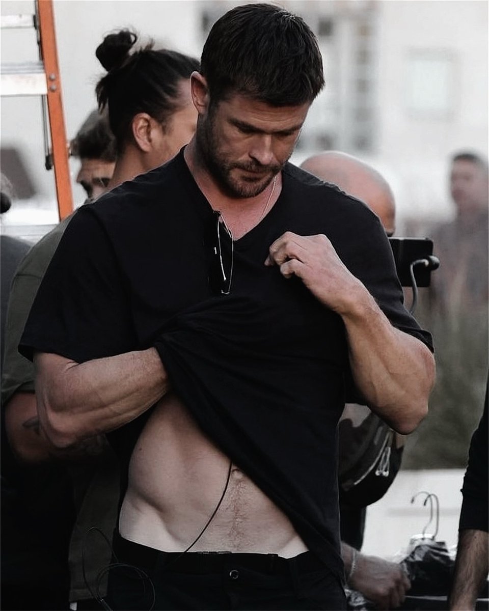 𝐓𝐨𝐦 𝐖. tweet media