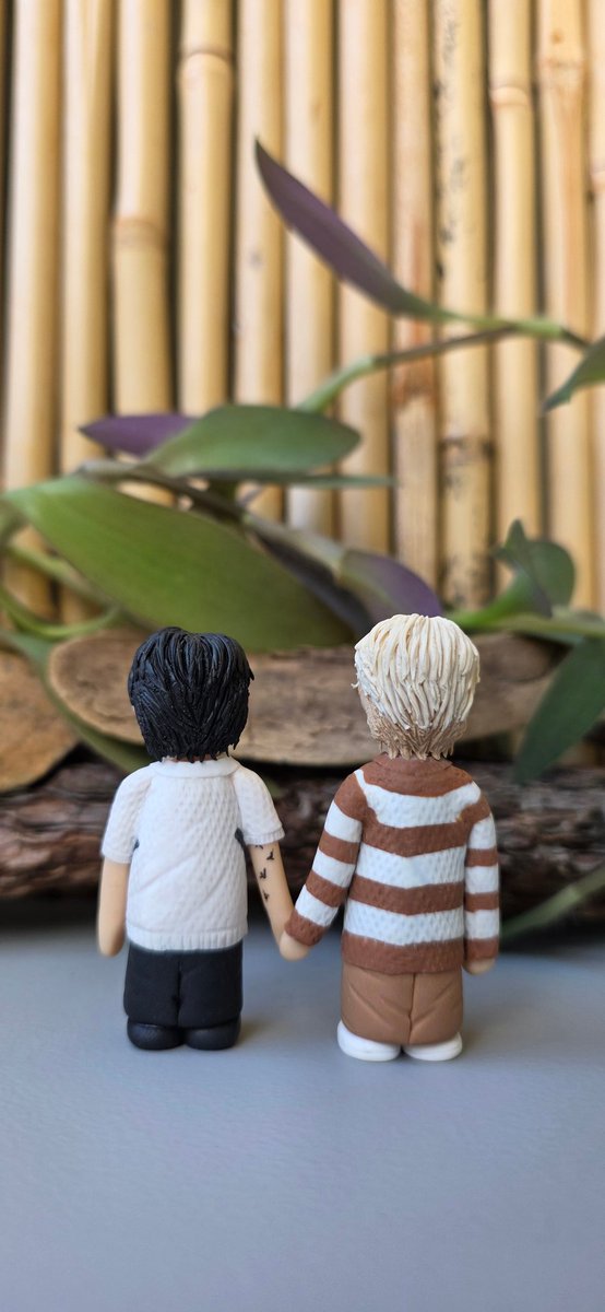 FandomClay's tweet photo. My beloved SmartBoom! When you're this size I can keep you both in my pocket to keep you safe from all that's hurting you right now ❤️

Love you both, @csnp_21 and @bxxm_rvw
#smartboom #topform #topformtheseries #jinakin #smartchisanupong #boomraveewit  #polymerclay  #auralis https://t.co/xTjM4gBjE9