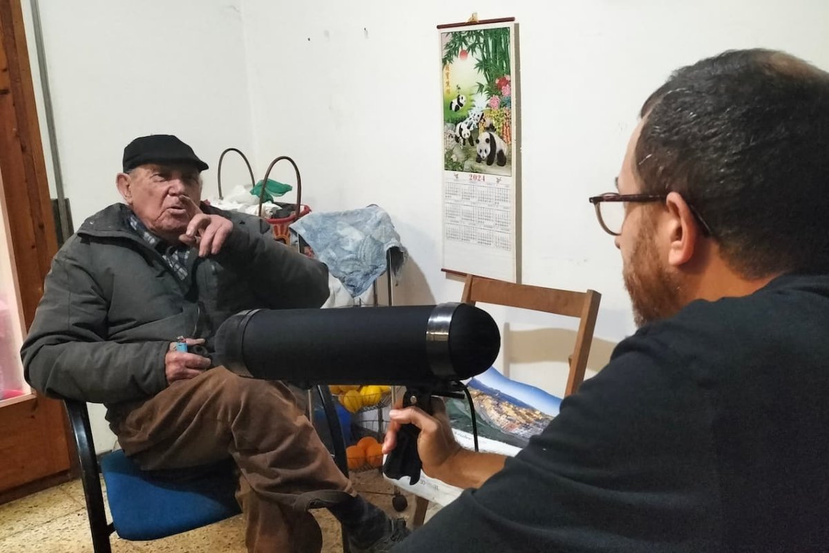 Viasona's tweet image. El nombre d'informants (persones grans que han cantat les cançons que recordaven) són 418 mentre que la xifra de caçadors i caçadores se situa en 126 @cantutmusica viasona.cat/noticia/583 viasona.cat/noticia/5834/e…