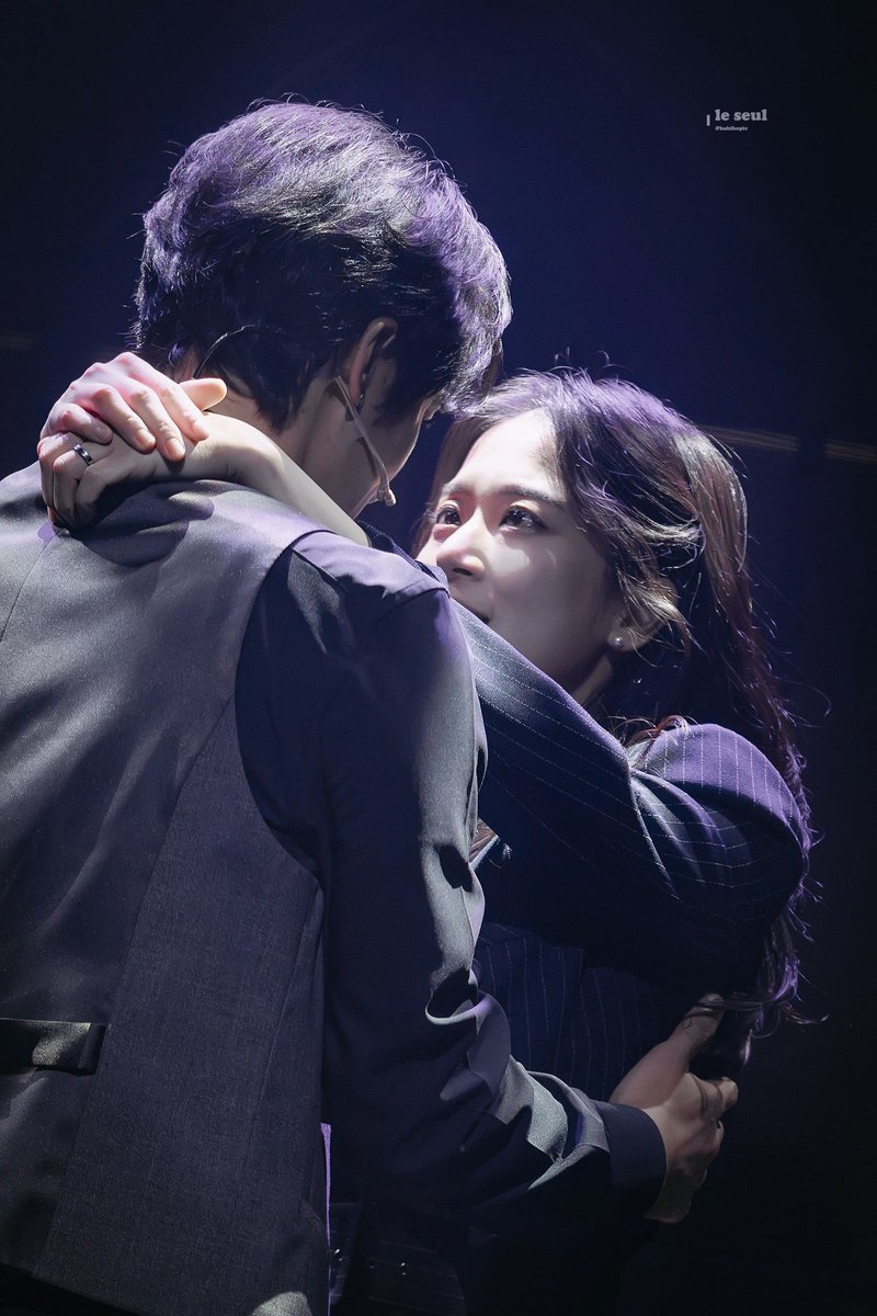 kimmaster_b's tweet image. 너무.. 어른들의 사랑이라는.. 감정..