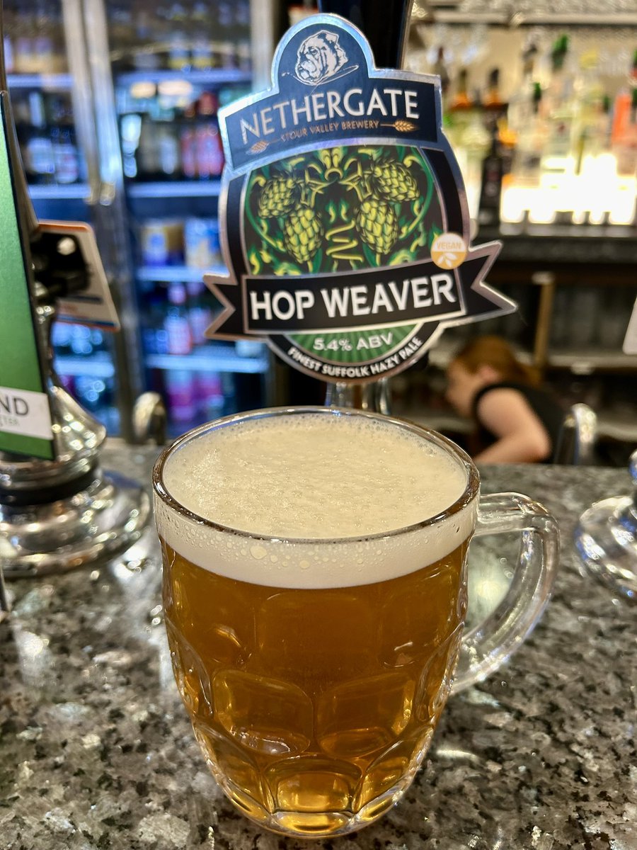 Sunday pints… Nethergate Brewery, Hopweaver 5.4% &amp; hoppy! #CaskAle