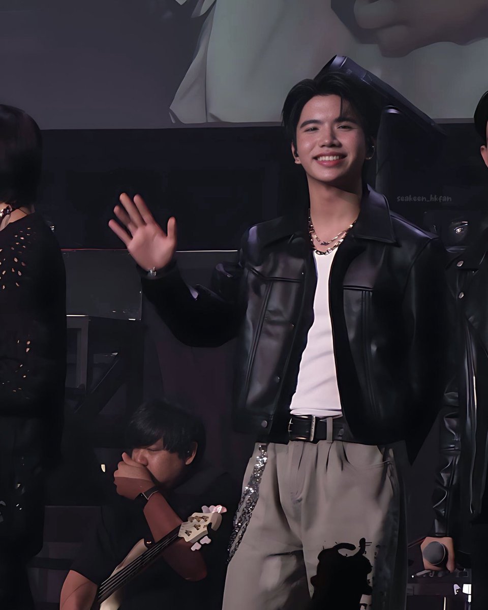 Sandeekha4's tweet image. 🥹🧡🧡🧡🧡🧡🧡

#GMMTVMUSICONXJAPAN2025
#GMMTVMUSICONXJAPAN2025D2