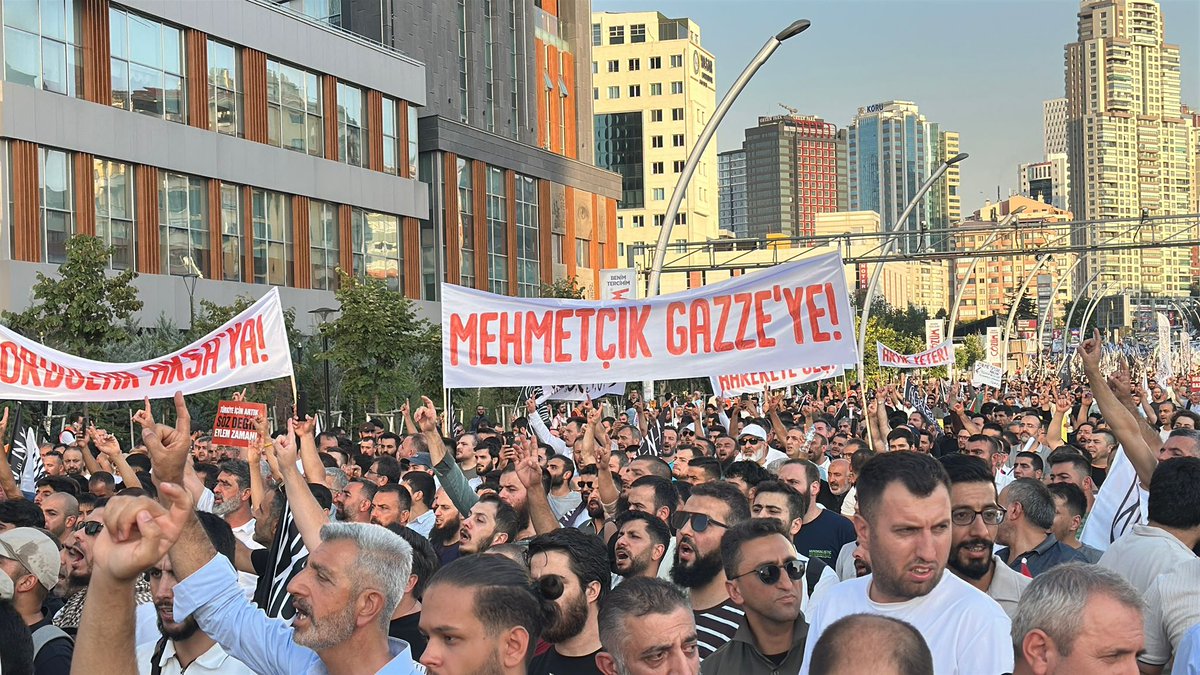 KokluDegisim's tweet image. "Gazze Ölüyor, Sözü Muhatabına Söylemeye Var Mısın" yürüyüşümüz başladı.
#GazzeİçinBenVarım
