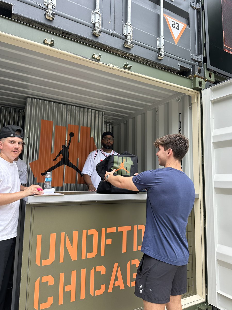 washedmax's tweet image. Thanks @UNDEFEATEDinc