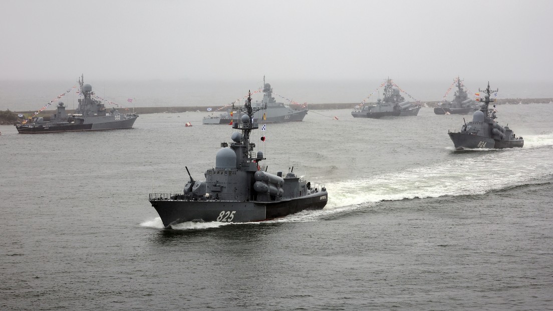 🇷🇺 El presidente ruso, Vladímir Putin, anunció este domingo la modernización de la Armada rusa. Lo hizo durante su visita al Almirantazgo Principal de San Petersburgo, desde donde supervisó los ejercicios a gran escala Tormenta de Julio
cubadebate.cu/noticias/2025/…