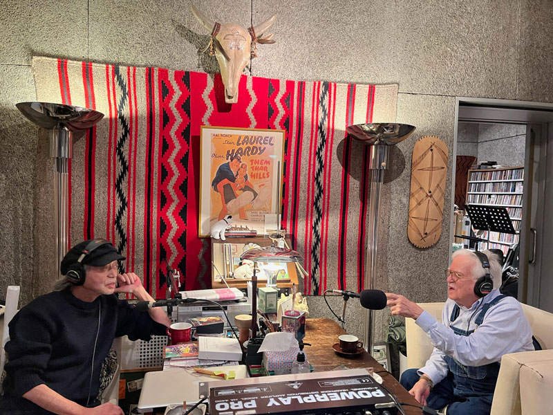 _okadatakashi's tweet image. デイジーホリデーのプレイリストを更新。Van Dyke Parksさんをお招きしての音楽夜話。今春の来日時に番組に遊びに来てくれました。来日で伝えたかったこと、はっぴいえんどとの繋がり、Willard Robisonの話など、たっぷりと伺いました
daisy-holiday.sblo.jp/article/191432…
#daisyholiday
radiko.jp/share/?sid=INT…