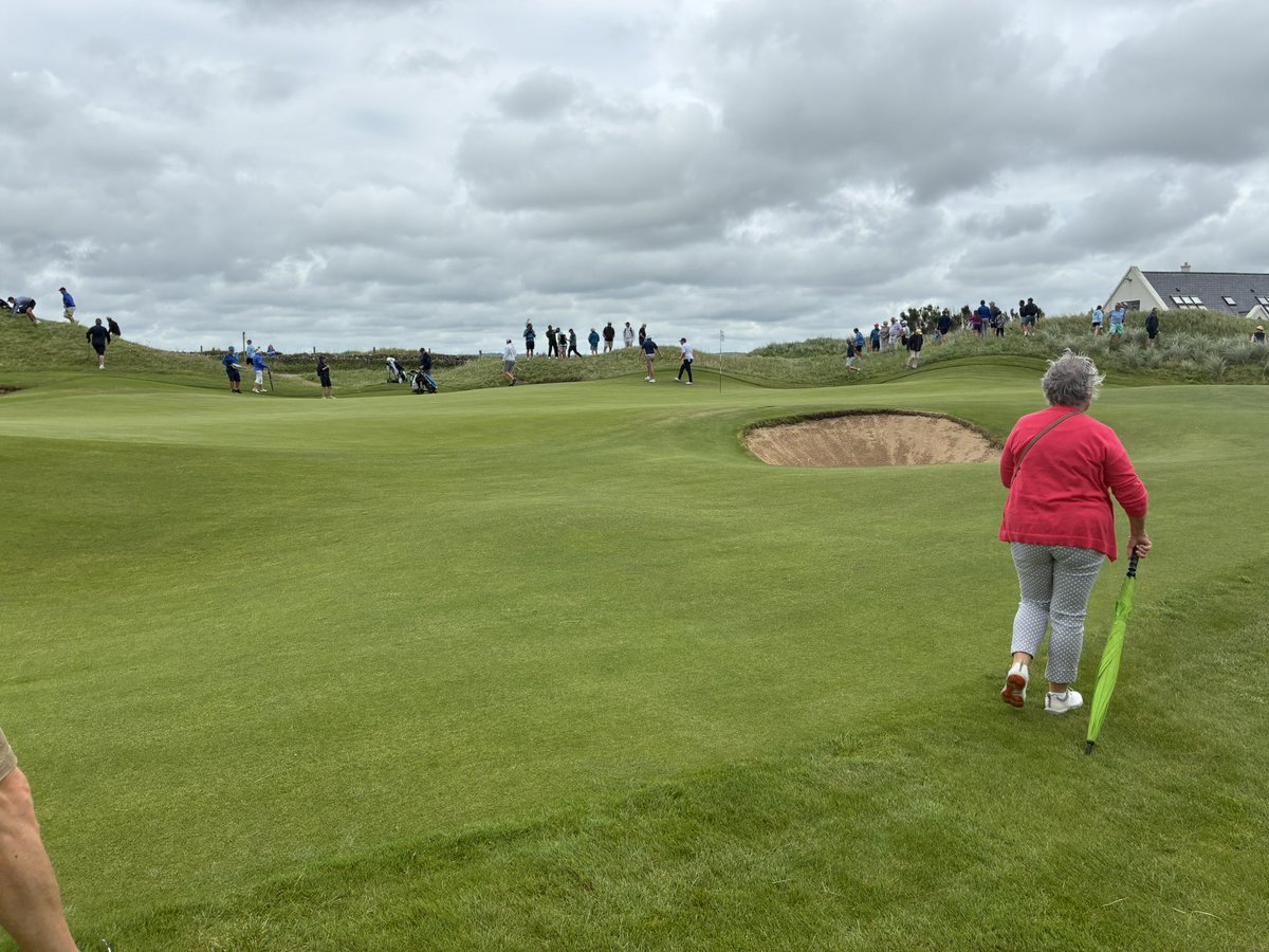 ClareFM's tweet image. Huge shift in the last two holes. They’re now all square facing down for 17 & 18.