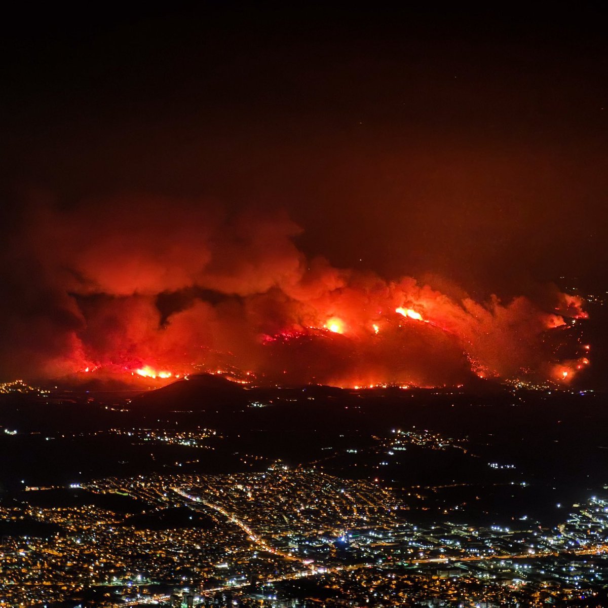 Son ağaç kesildiğinde/yandığında, son nehir zehirlendiğinde, son balık tutulduğunda; beyaz adam paranın yenmeyen bir şey olduğunu anlayacak.

Kızılderili Atasözü
