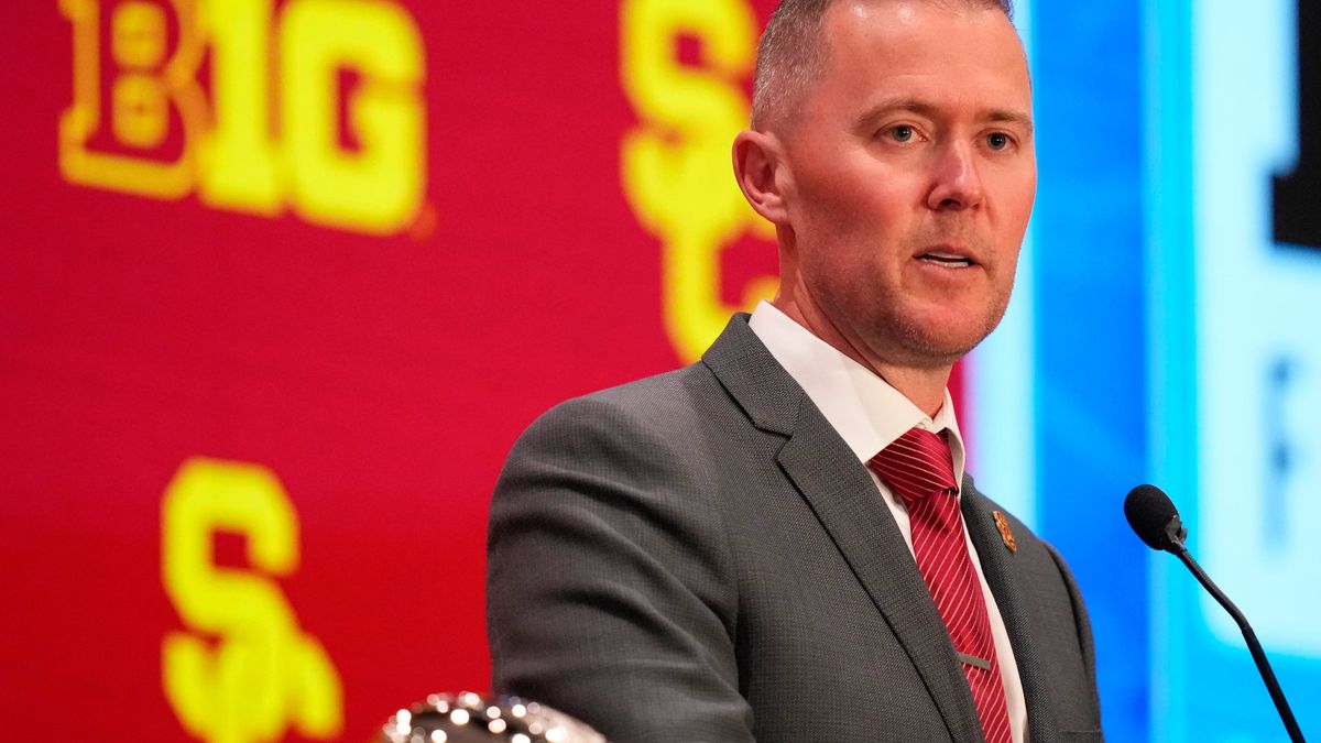 TrojansWire's tweet image. Lincoln Riley believes this year's Trojans have what it takes trojanswire.usatoday.com/story/sports/c…