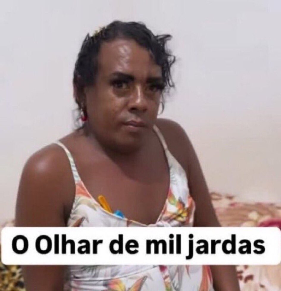 ainnqueodio's tweet image. Eu tive que sair do front na hr do set da nic dias, pq simplesmente tinha um menino que não sabia o que era um desodorante, tava impossível ficar lá na frente