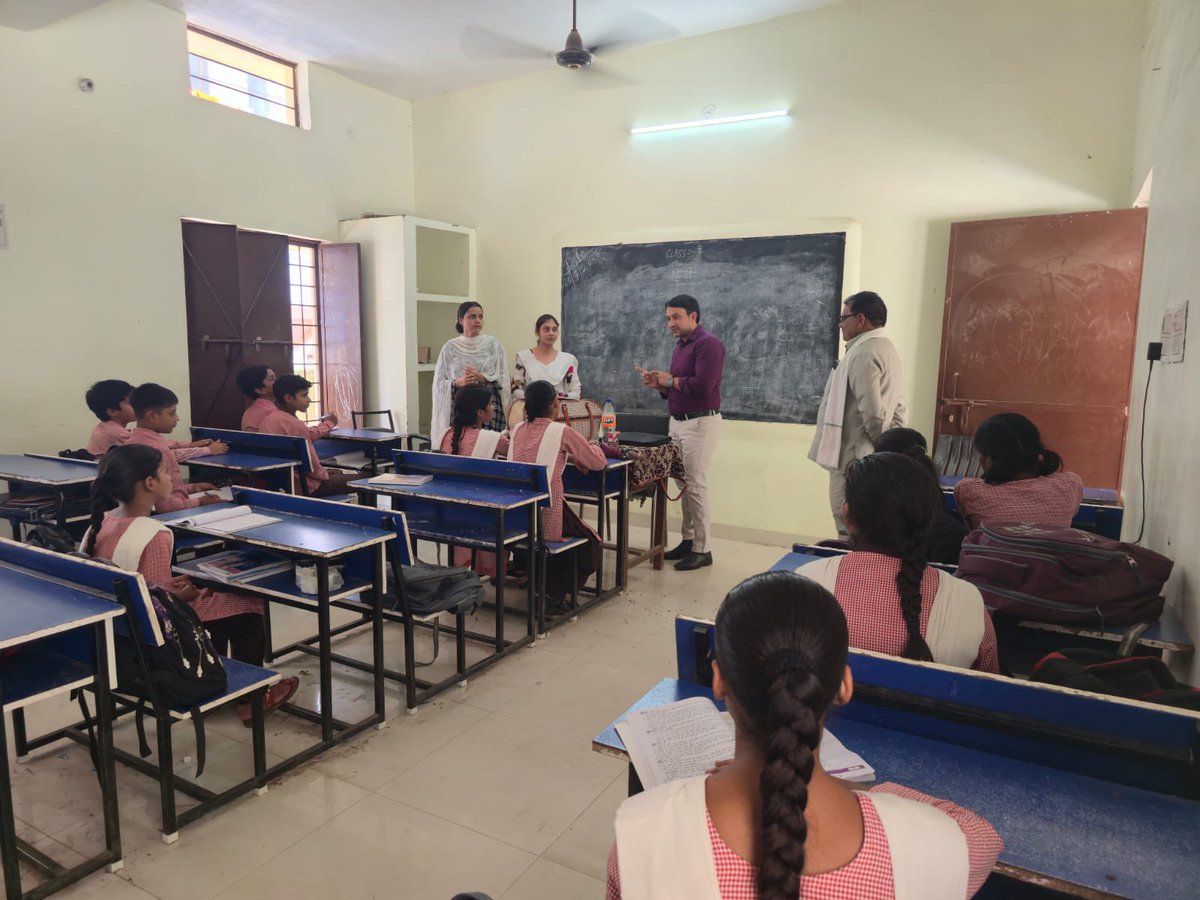 fssaiindia's tweet image. UttarPradesh | Muzzafarpur Food Safety dept. conducted a  Food Safety &amp;amp; Hygiene Awareness Program at Mid-Day Meal Centres and various schools in Muzaffarnagar!
This vital initiative through awareness and training session, focusing on crucial food safety practices. #FSSAIinState
