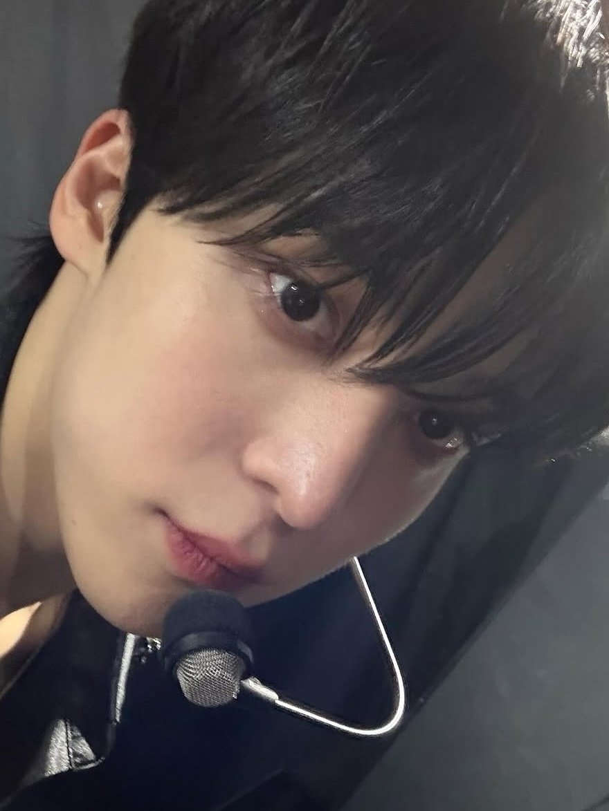 TACO_0323's tweet image. 입이 너무 귀여워 크학학