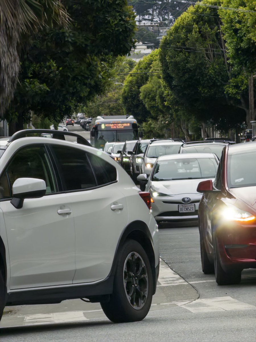 Bus stuck in Hayes Valley traffic 😢 #sfmta #sfmuni #hayesvalley