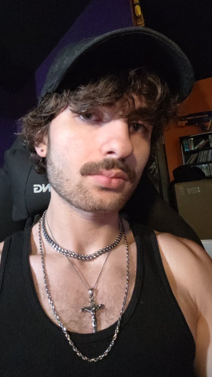 BobBox999's tweet image. Happy 24th to me, God my bones may start to feel old but we aint there js yet haha 🥳

Thanks for the years of love and support yall ❤️