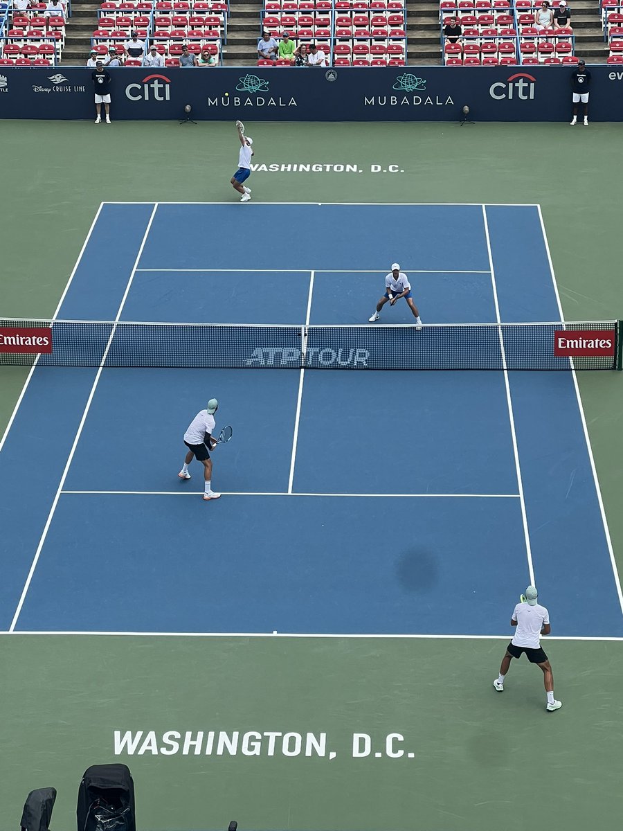 HanlonWalsh's tweet image. Men’s doubles final is underway in DC 💥
🇮🇹 No. 1 Bolelli/Vavassori 🇮🇹
🇲🇨 No. 3 Nys/Roger-Vasselin 🇫🇷
The Italians are playing for their 4th title of 2025 while Nys/RV are competing for their 1st trophy of the year (and as a pair).
#MubadalaDCCitiOpen | @mubadalacitidc