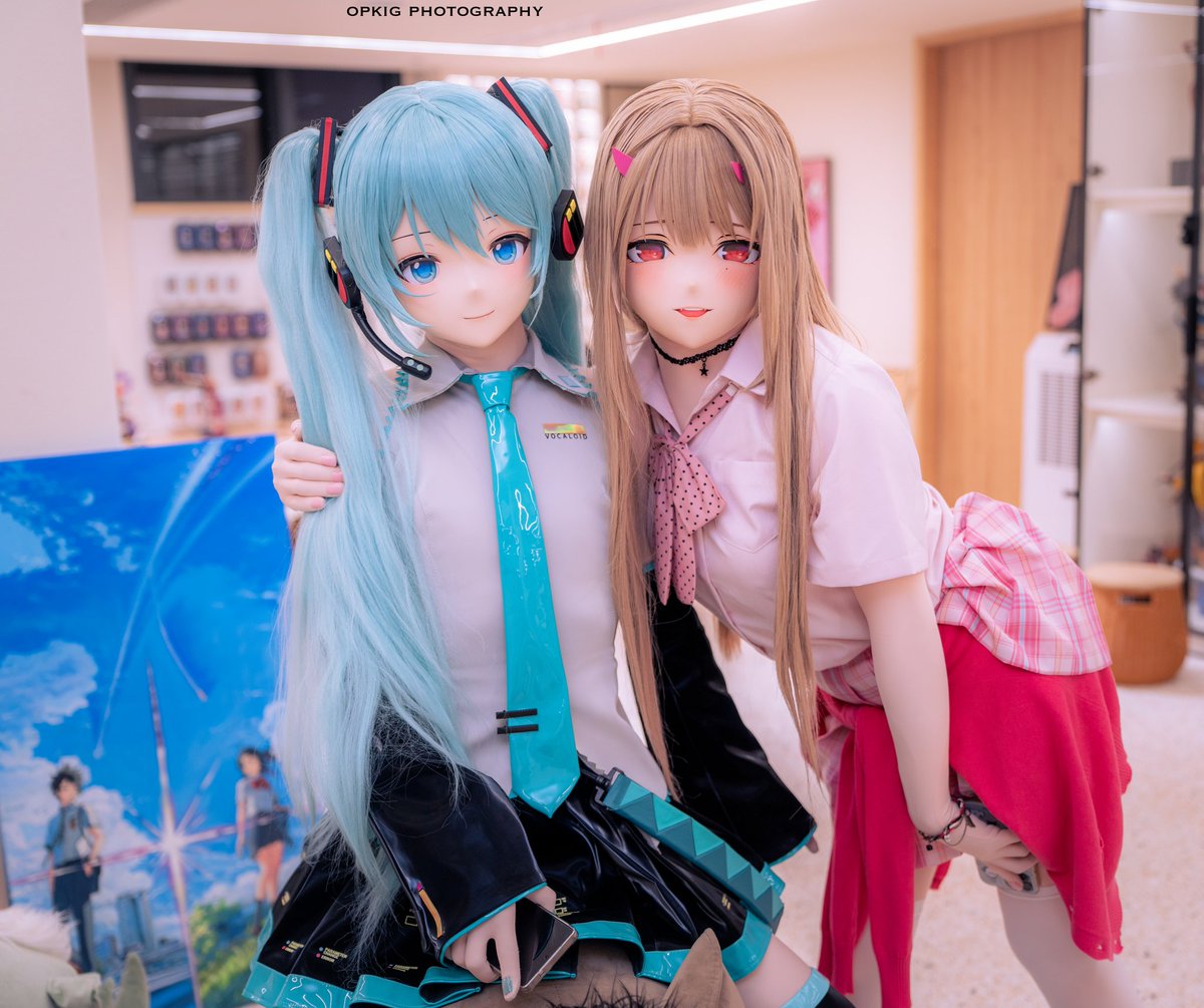 第一次去JuJu玩啦，和久违的麻衣老师合影
📷:<a href="/opkig/">op</a> 
🏠:<a href="/JuJurestday/">JuJu</a>
#kigurumi
#着ぐるみと