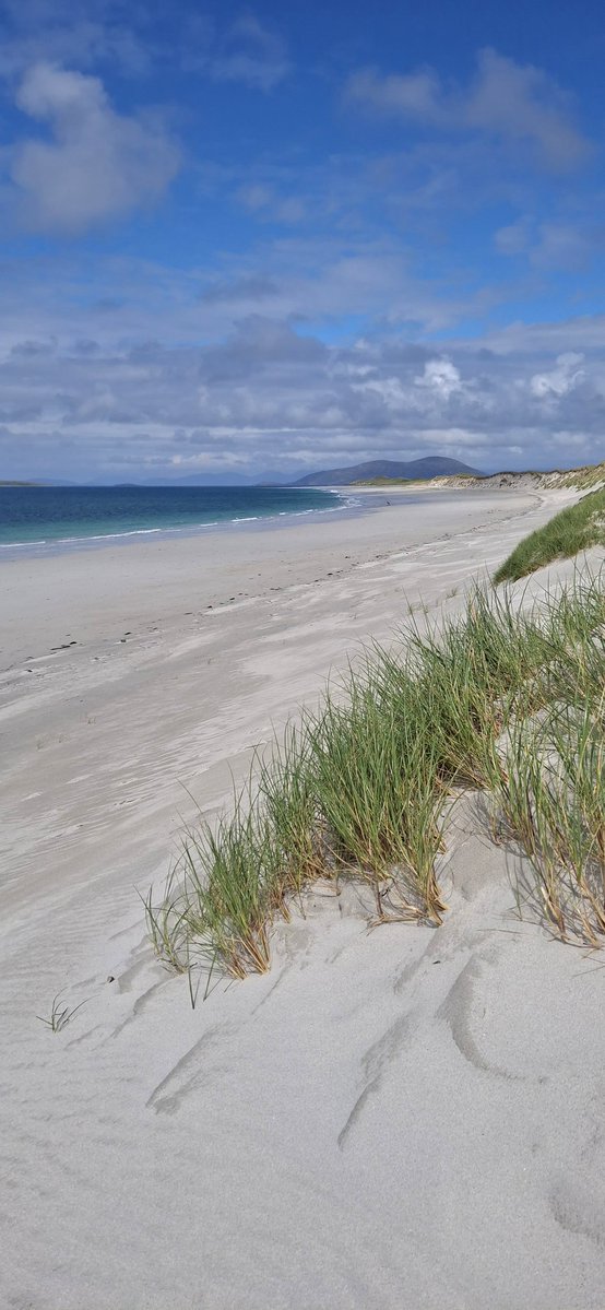 The best place to spend my day 🩵 
#OuterHebrides