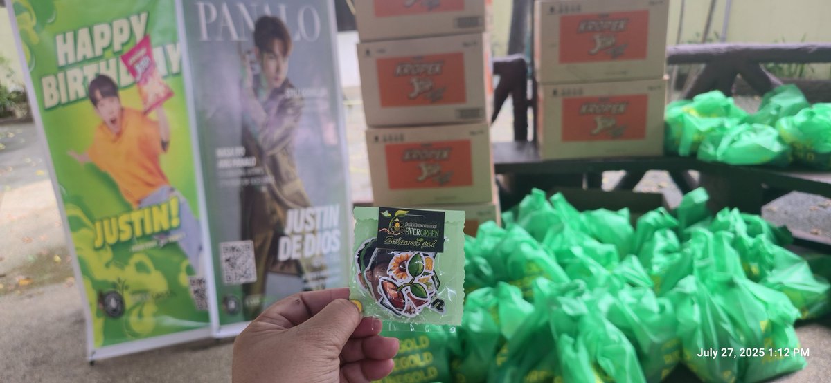 riellecaptures's tweet photo. thank you sa new cute stickers @jah_streamers 

#ProjectEvergreen #justin
@justintdedios https://t.co/BuGjYxMDed