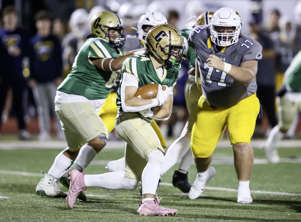 Fchavezeptimes's tweet image. Kevin Flores will be key for the 2025 Cathedral football team on both sides of the field