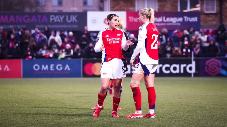 ChicoOchade's tweet image. Depending on today’s result, the Women’s Ballon d’Or should come down to just two names;
Mariona Caldentey or Alessia Russo.