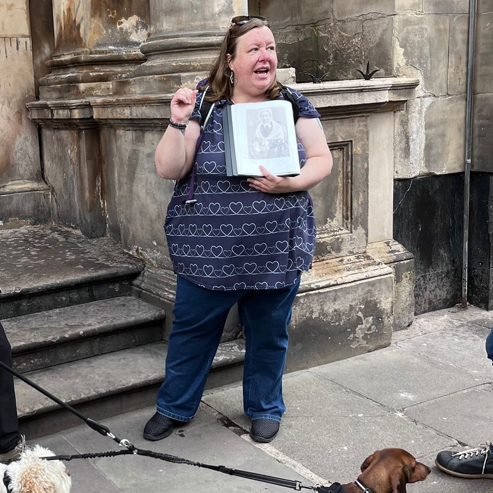 RuthBoreham's tweet image. A photo of me ‘in action’ sent to me by one of the lovely people on my tour this afternoon. Am so lucky to be able to do what I do ❤️