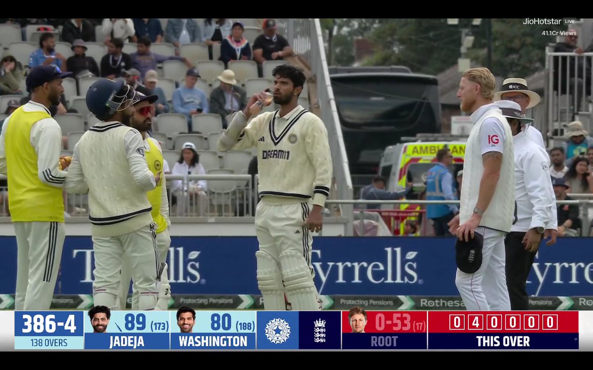 Ben stokes wants to call it off, India wants to continue 😂.
#INDvsENGTest #ManchesterTest