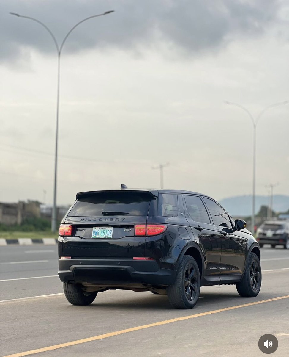 Automall_ng's tweet image. Land Rover Discovery 2022 model
Price:29m
Location: Abuja
@abujastreets
Retweet pls馃檹