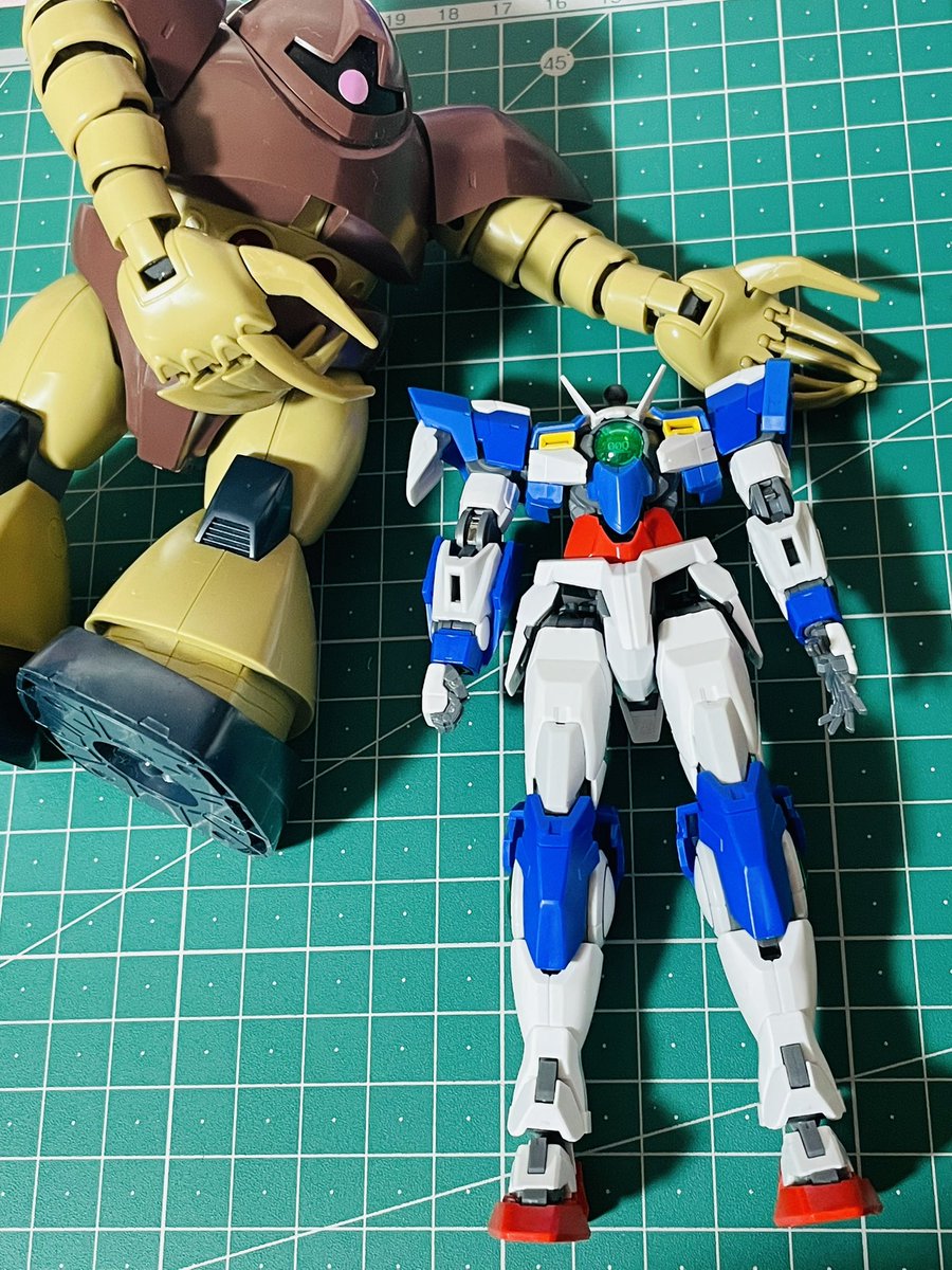 #ガンプラ 配信おつみりてぃ🌸
RGダブルオークアンタ今日はここまで！
肉付けが結構難しかった😭
流石RGだ…！！！
脚長いクアンタさん🤖
スパチャ、ギフト、高評価ぽちもありがとう💖感謝！

#みりプラ