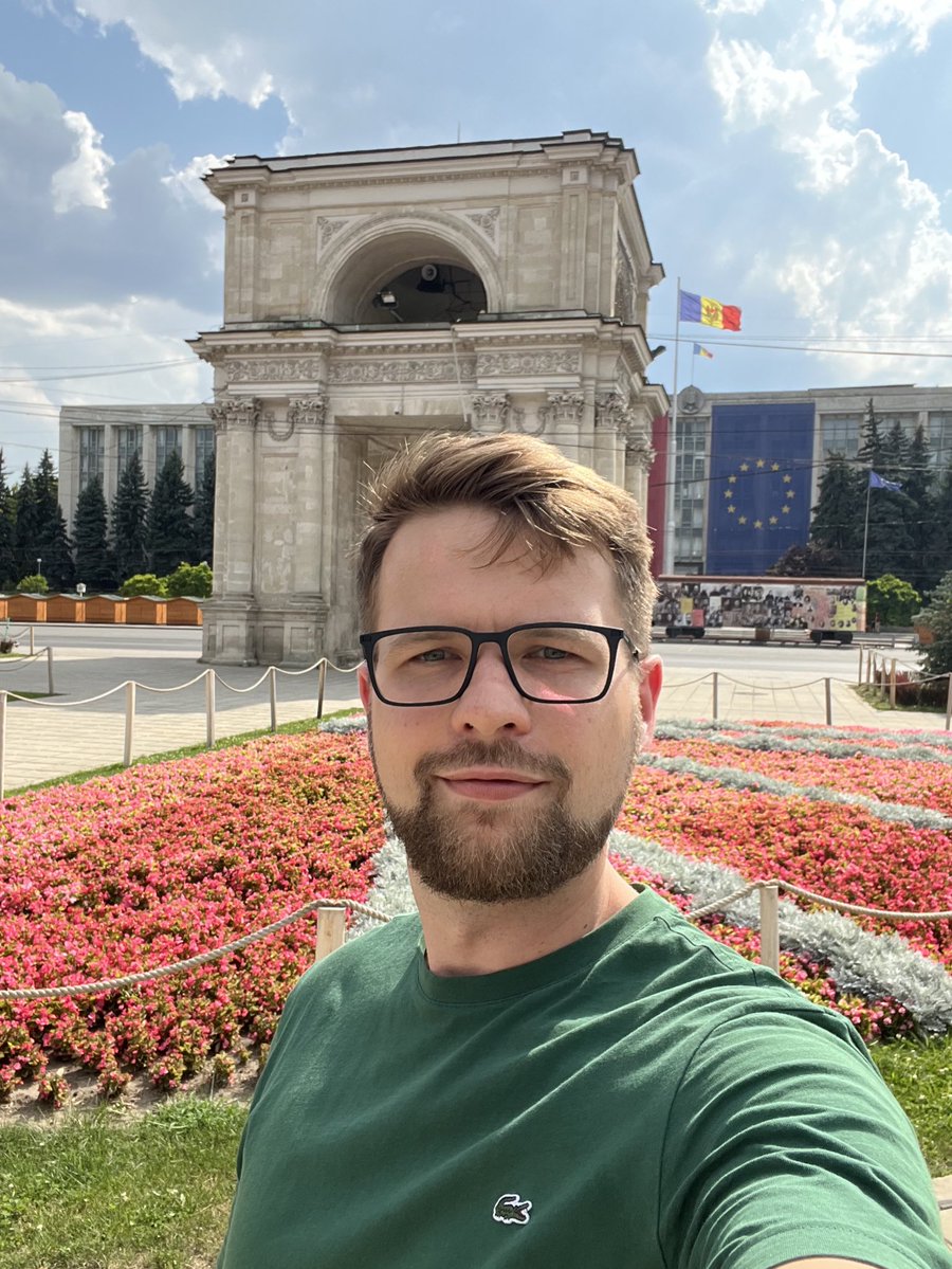 Ciepło dość, ale co zrobić gdy Europa wzywa 🇲🇩

Jutro w Kiszyniowie odbędą się ważne spotkania i debaty pod hasłem MAKE EUROPE GREAT AGAIN 🇪🇺

Szczegóły wkrótce ✌🏻