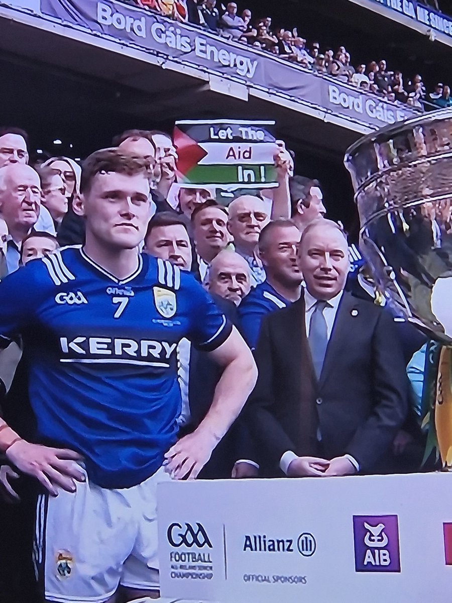 Mary K Burke tweet media