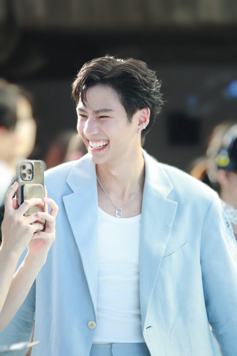 thitifanclub's tweet photo. ภาพบรรยากาศงาน GLOWING ON ARRIVAL Revitalizing Cream🩵🤍
#glowingonarrival #siblingth #ครีมรีไวท์ #มอยส์ซิบบลิ้ง #siblingxpimtha https://t.co/LGhKXlv8YJ