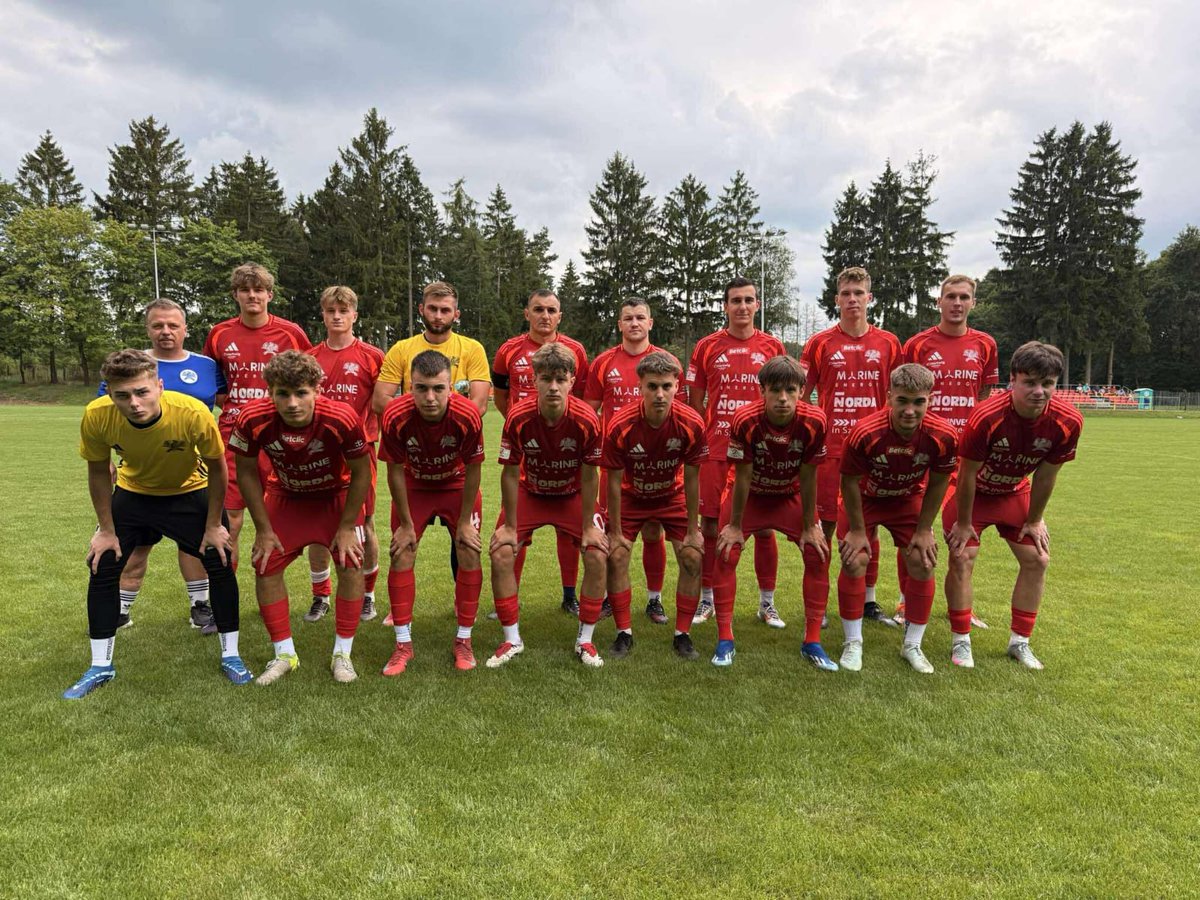 SSkolwin's tweet image. Świt II: Rezerwy pewnie ogrywają Piasta Chociwel 👍 ⚽️

W drugim i ostatnim meczu kontrolnym tego weekendu nasze rezerwy w przekonującym aytlu wygrywają w Chociwlu z Piastem 6:0 (0:2).

Piast Chociwel - Świt 0:6 (0:2)
0:1 26&apos; Filipowicz 
0:2 38&apos; Ostrowski 
0:3 69&apos; Filipowicz 
0:4…