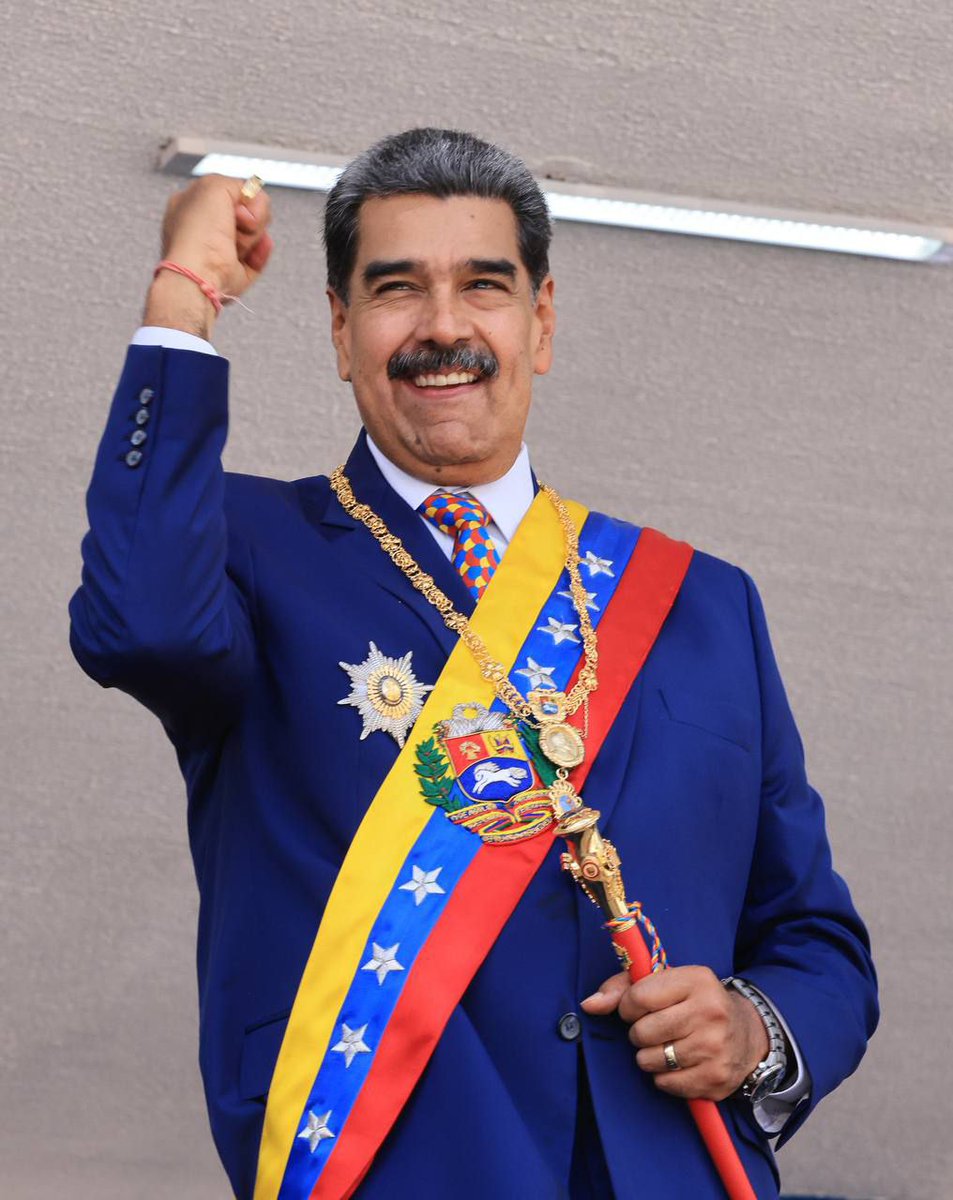Ernesto Meléndez (@ernestojmro) on Twitter photo ¡Ah, claro, por supuesto!
<a href="/SecRubio/">Secretary Marco Rubio</a> Porque debe ser terriblemente incómodo para Estados Unidos tener que ir a “negociar” con alguien que según ustedes “no es presidente”, ¿verdad?
Mira qué raro: resulta que Chevron, una de las joyas empresariales gringas, no fue a Miraflores a ¡Ah, claro, por supuesto!
<a href="/SecRubio/">Secretary Marco Rubio</a> Porque debe ser terriblemente incómodo para Estados Unidos tener que ir a “negociar” con alguien que según ustedes “no es presidente”, ¿verdad?
Mira qué raro: resulta que Chevron, una de las joyas empresariales gringas, no fue a Miraflores a
