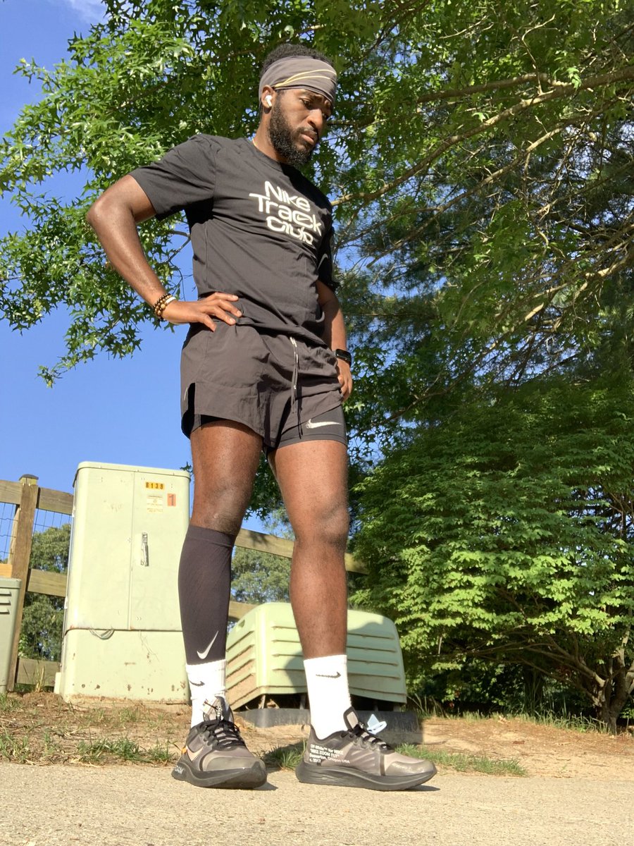 wilfriedboh's tweet image. KONG 🦍 
Wilfried de Yaoundé🇨🇲
435 consécutif 
#JustDoItSunday #NikeRunClub