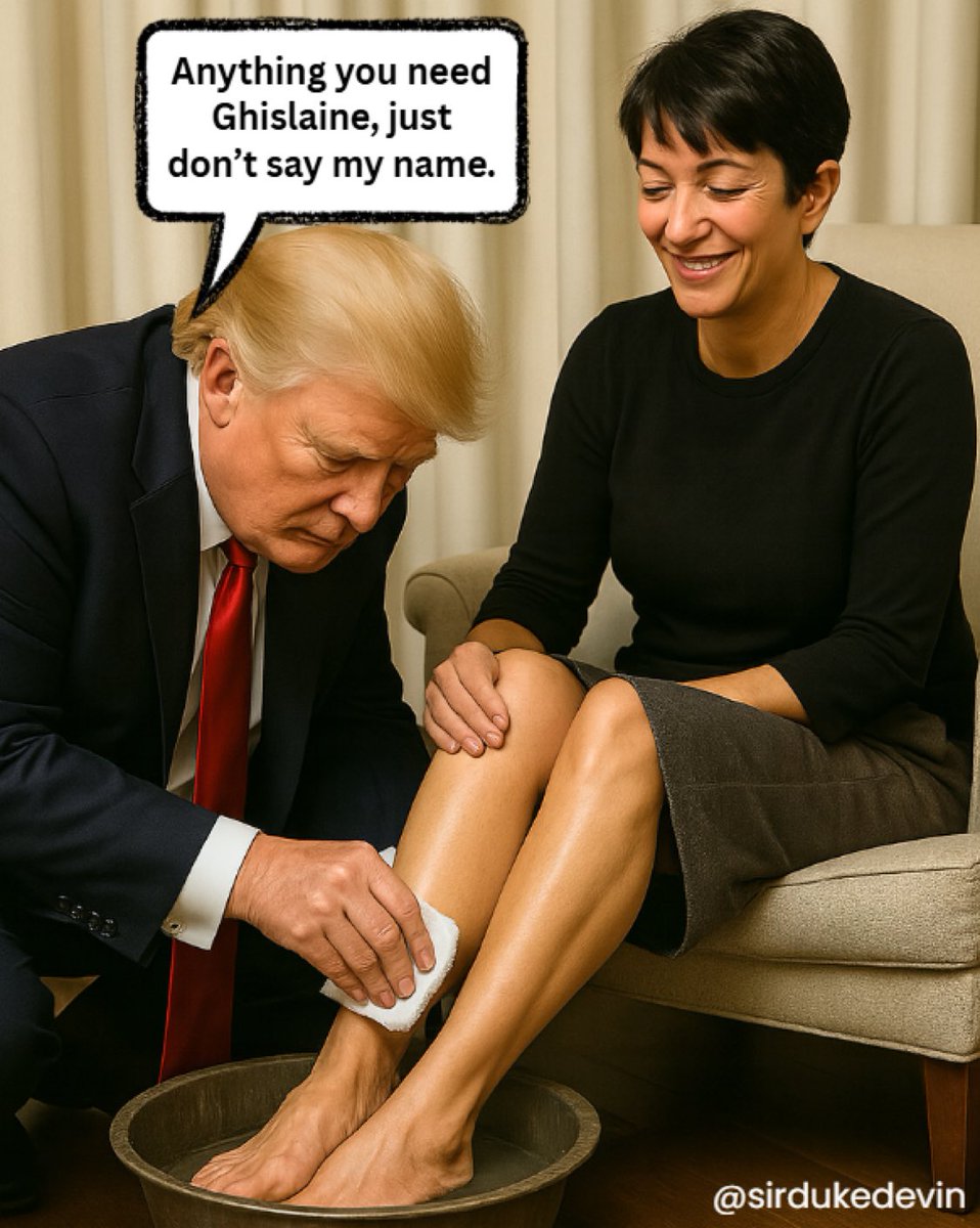 implosionblue's tweet image. Ghislaine Maxwell en haar oranje lakei.