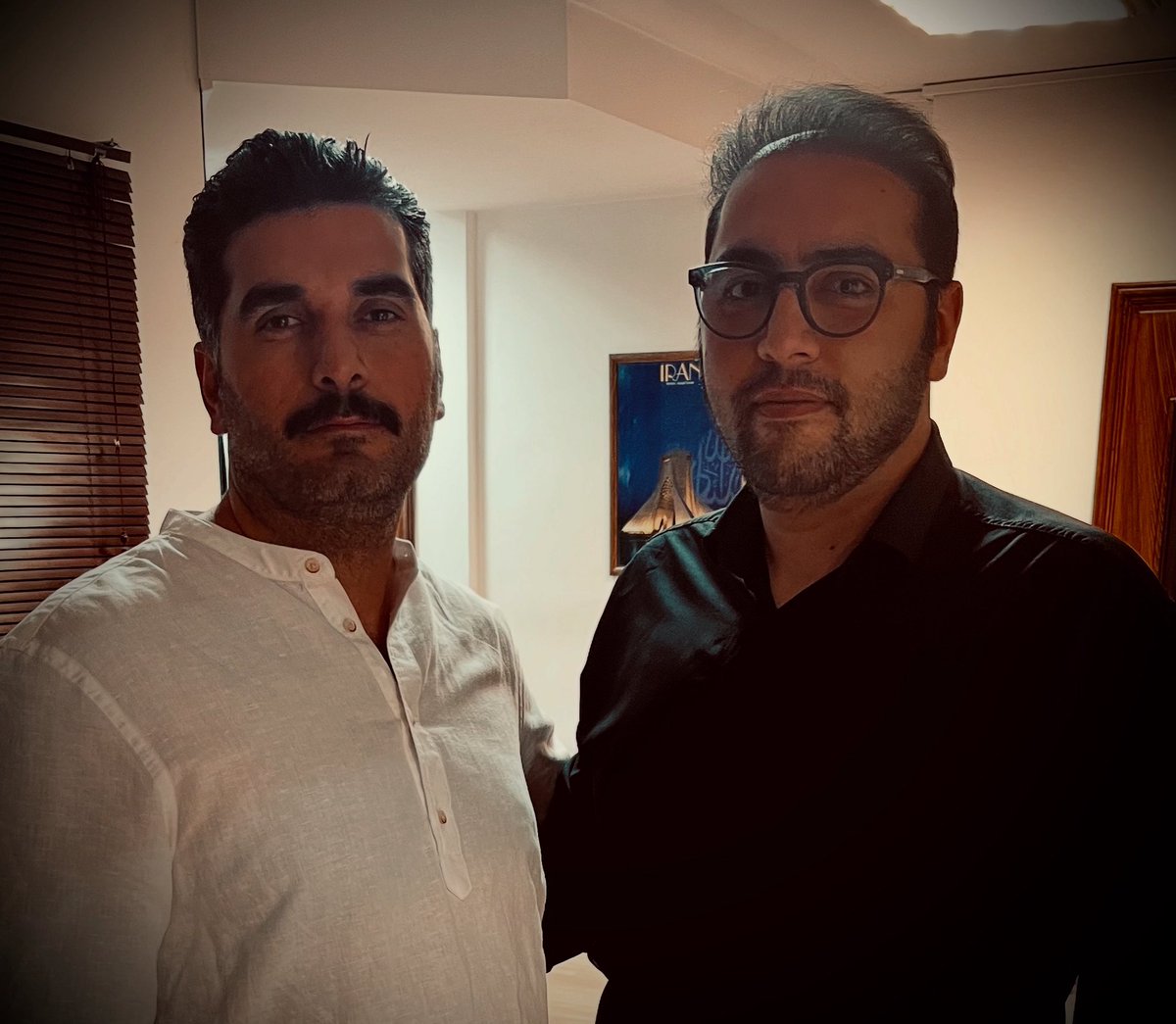 rezazadeh_ir1's tweet image. علی #احمدنیا عزیز 
میگن روز بد برادر نداره ! اما دروغ گفتن !
اون روز یه برادر داشتم اسمش علی بود 
همیشه مدیون و منت دار این شخصم 
امیدوارم همیشه سالم و سلامت باشی داداش