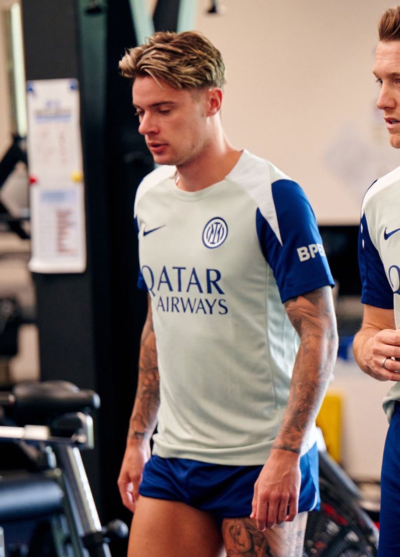 gtriitres2's tweet image. Nicola Zalewski 🥵