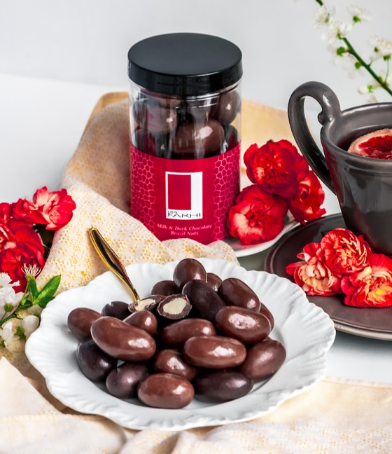 RitaFarhiUK's tweet image. Wild. Rare. Refined.
Our #Brazilnuts are gathered by hand from the untouched depths of Bolivia’s tropical forests.. never farmed, ALWAYS wild. A natural delicacy, chosen for their pristine shape &amp;amp; satisfying crunch.
It’s confectionery for those who expect the exceptional.
#Farhi