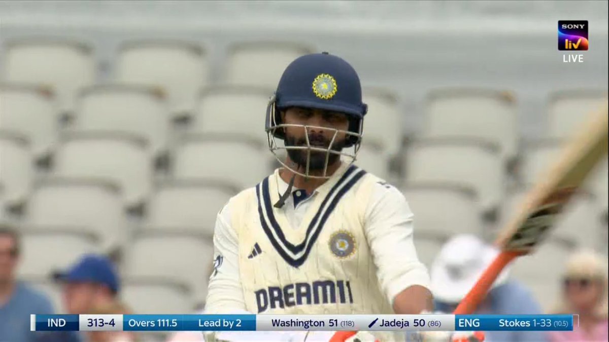 anamay045's tweet image. What a overseas century by Jadeja, he has done what someone cannot do in his full career #INDvsENG #jadeja