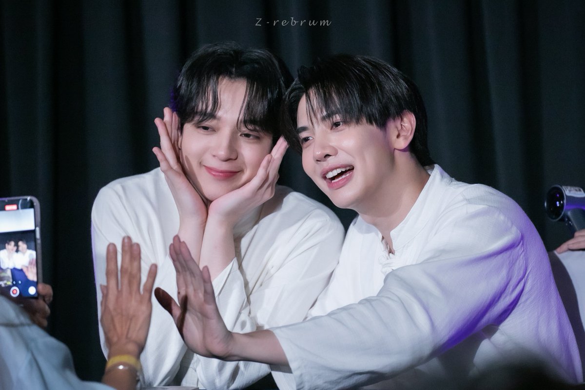 _zrebrum_'s tweet image. ชอตนี้ยัยบาสน่ารักมากกกกก 🥹🥹🥹 แอคท่ารอระหว่างพี่พูด
#maxky_rp #bbasjtr
#บาสเด็กอ้วนที่แท้จริง
#แม็กกี้บาส #MaxkyBas
#maxkybyZ #bbasbyZ