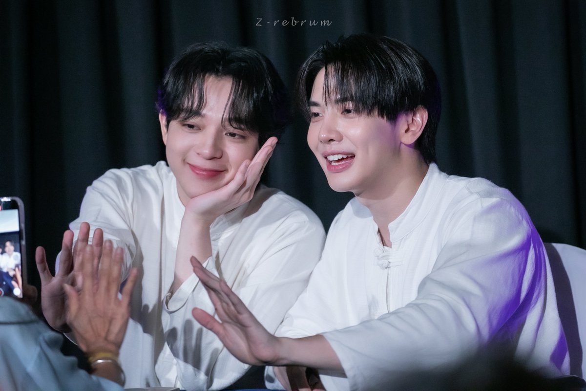 _zrebrum_'s tweet image. ชอตนี้ยัยบาสน่ารักมากกกกก 🥹🥹🥹 แอคท่ารอระหว่างพี่พูด
#maxky_rp #bbasjtr
#บาสเด็กอ้วนที่แท้จริง
#แม็กกี้บาส #MaxkyBas
#maxkybyZ #bbasbyZ